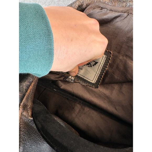 VINTAGE Unik Biker Leather Jacket Men Size 46 Brown USA Flag Embossed Motorcycle - Picture 8 of 10